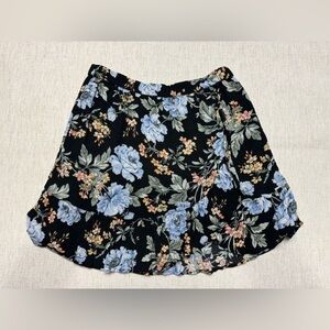 American Eagle Outfitters Womens Skirt Medium Black Floral Flowy Ruffle Cottagec
